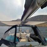 Bimini-Top Cagnaro Steccato in montiert auf einem Segelboot